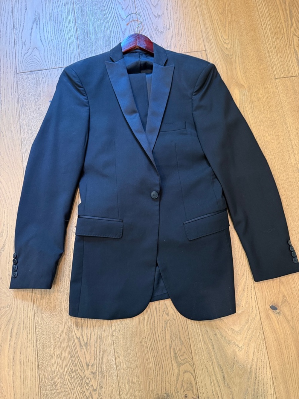Men's Black Satin-Lapel Tuxedo Jacket And Pants